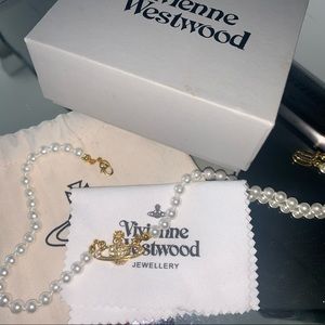 Vivienne Westwood Gold Choker Pearl Necklace
